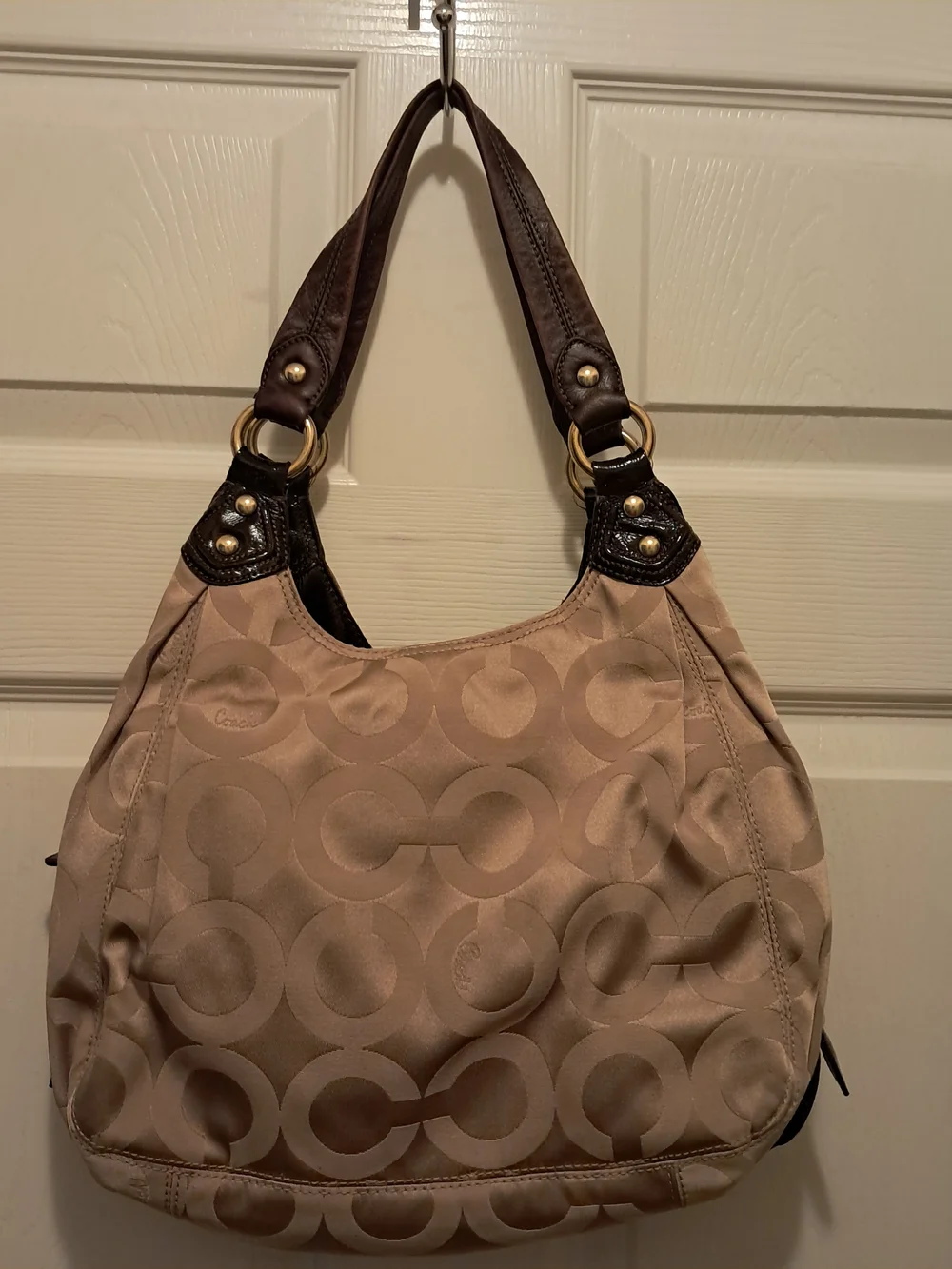 Coach Signature Jacquard Hobo Bag in Beige with Brown Handles With Gold Hardware - Picture 2 of 6